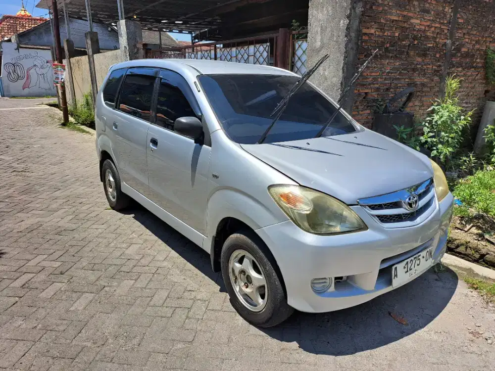 Toyota Avanza 2011 dp 10jt aja