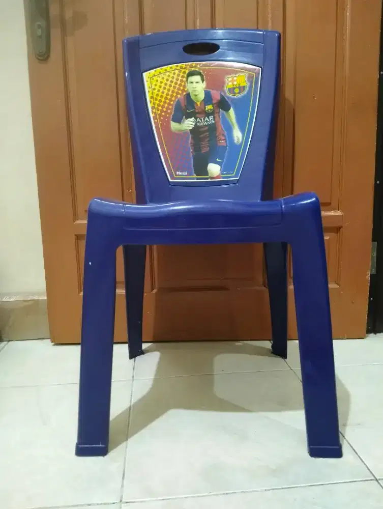 Kursi plastik gambar sepakbola