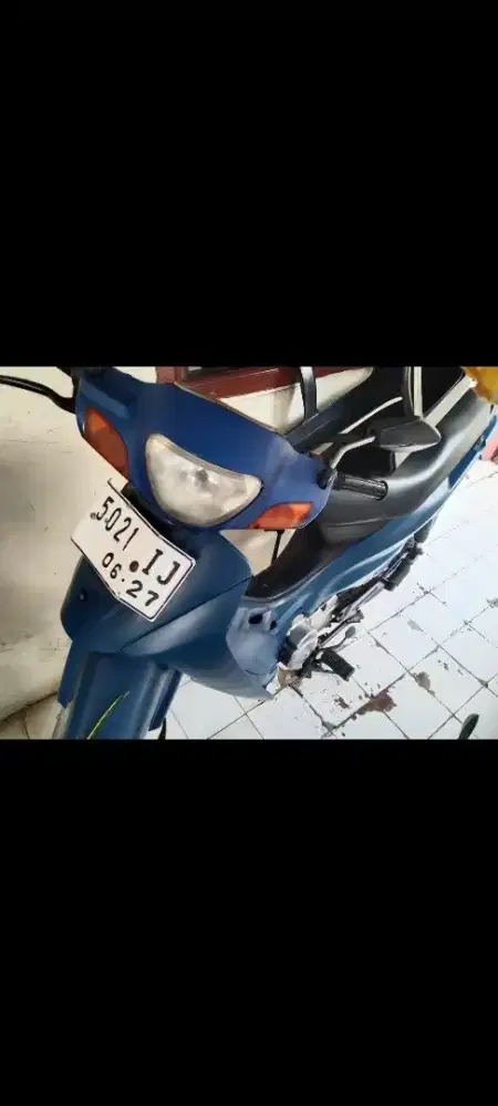 Suzuki Shogun 2002 .