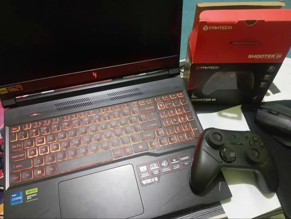 Acer Nitro V 16 ANV16-71 i7-14650HX RTX4060 16GB 512GB 180Hz WQXGA