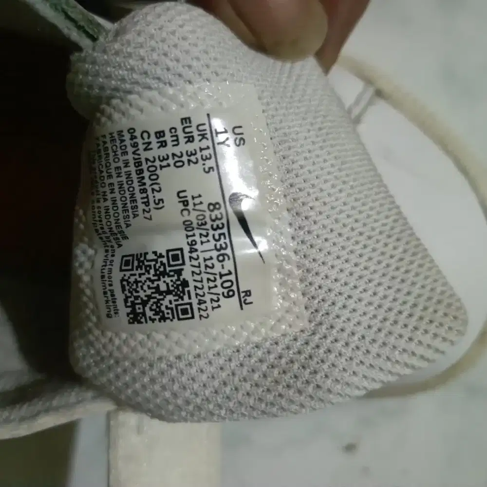 Sepatu anak nike size 32 insol 20 made in indo ori no minus mulus