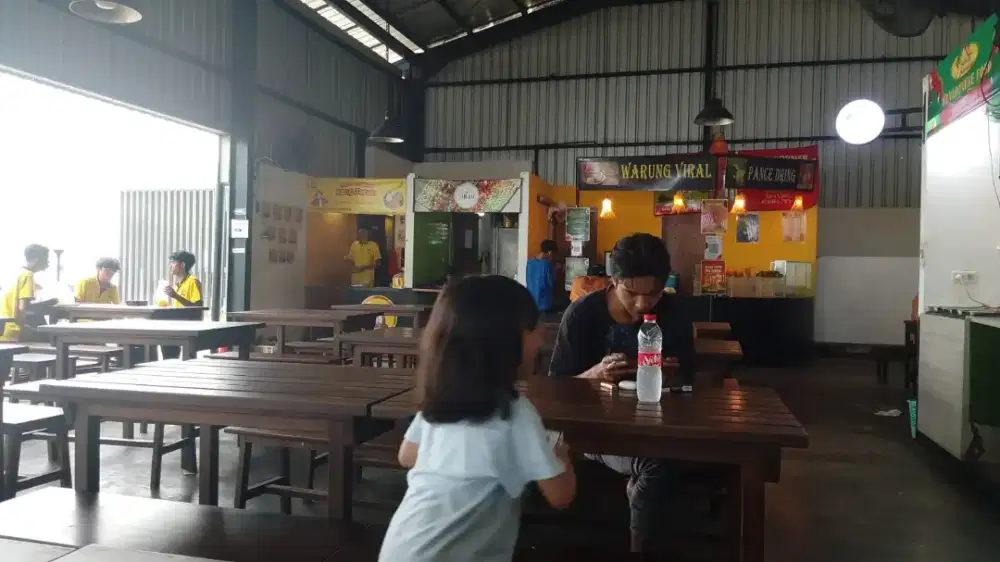 Di butuhkan pegawai untuk di warung soto