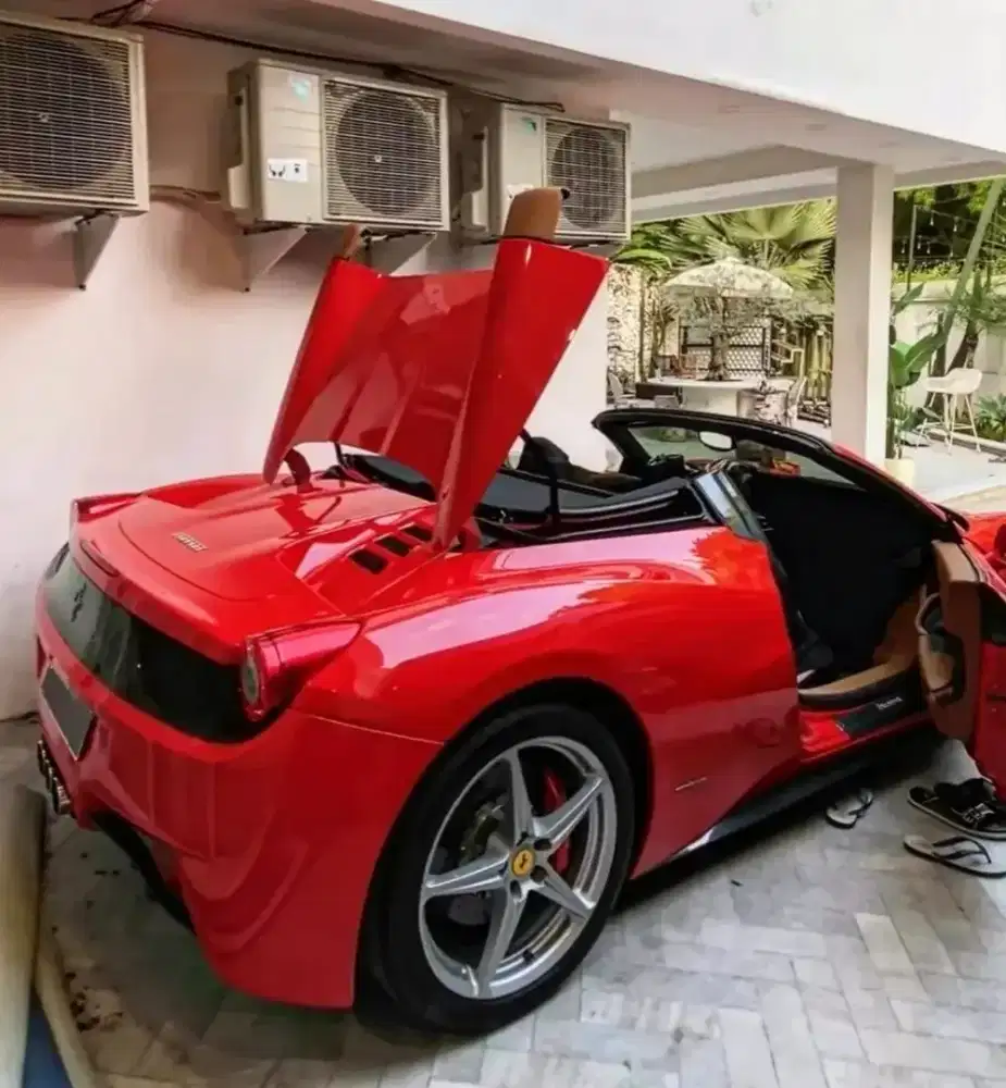 MURAH. FERRARI 458 SPIDER 2013 Cabrio spyder 2012 gallardo