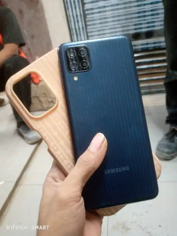 Samsung m12 - ram 4gb internal 64gb