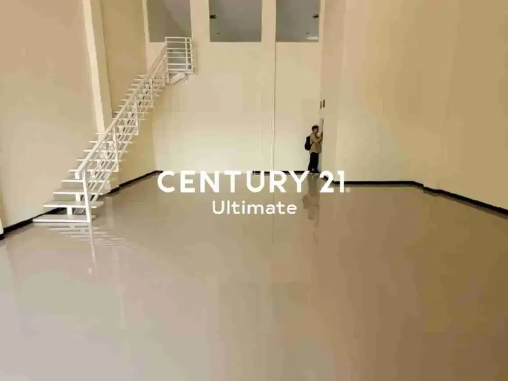 Disewakan Ruko Lebar 8 High Ceiling Bangunan Baru Malang Kota