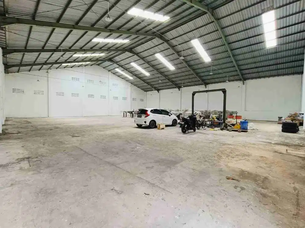 Dijual Gudang Mess dan Kantor Akses Kontainer Plesungan Gondangrejo