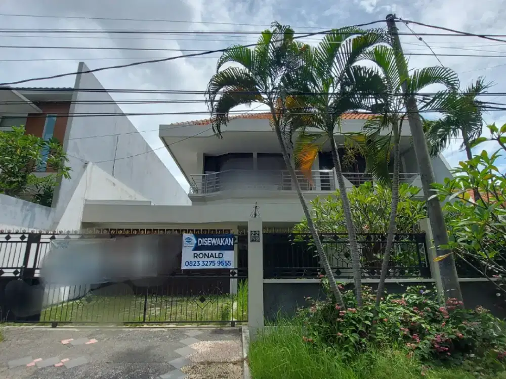 Nginden Intan Tengah Boulevard