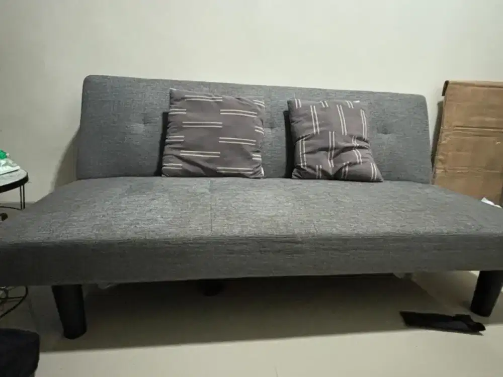Sofa Lipat + 2 Bantal