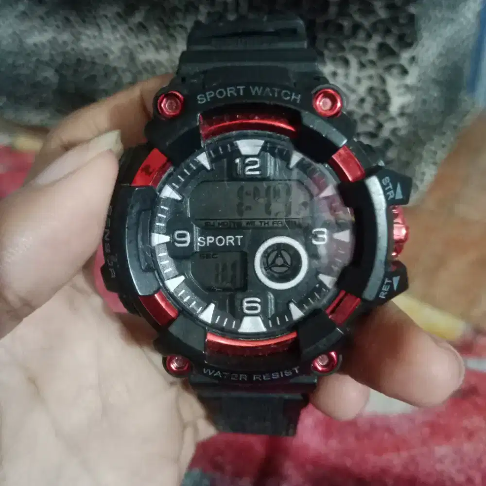 Jam Sport Digital Bekas Masih Bagus