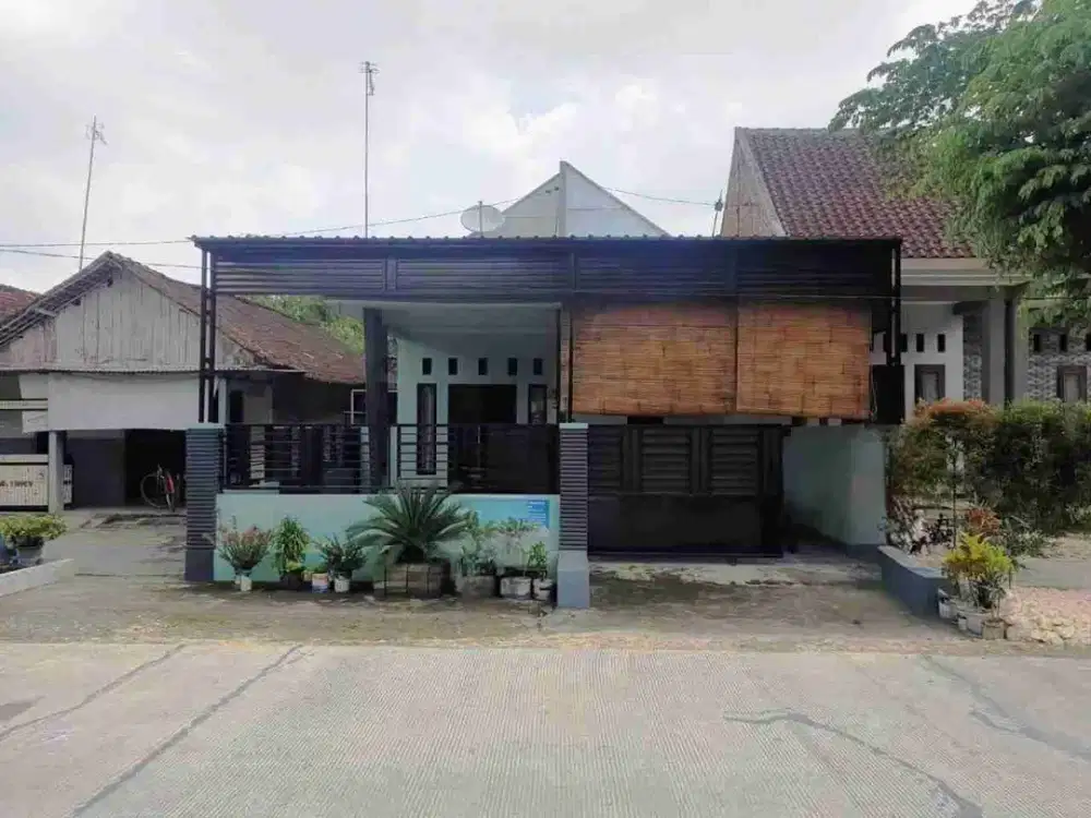 DI JUAL RUMAH
KEL. : CANGAAN
KEC. : KANOR 
KAB  : BOJONEGORO