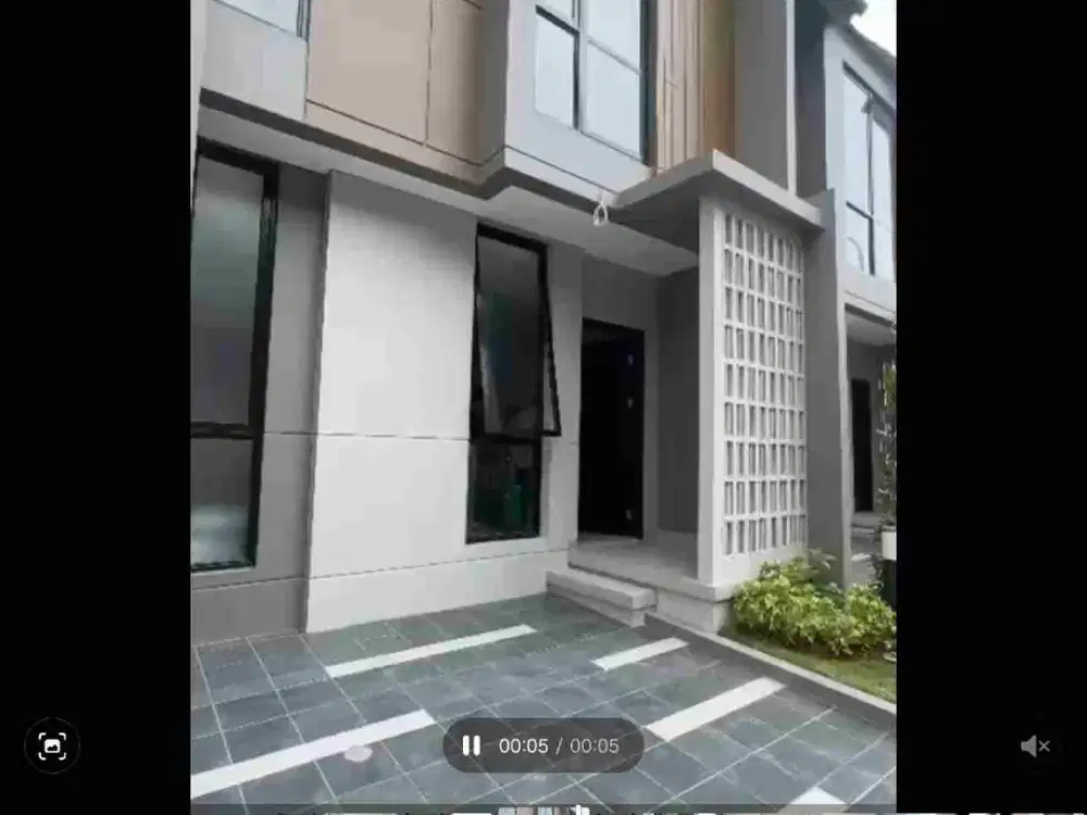 Disewakan Rumah Baru Sumarecon Crown Gading Bekasi 55m 2 lantai .unfurnish
