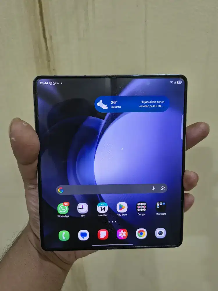 Samsung galaxy Fold 5 Ram 12GB/256GB Fullset mulus siap pakai