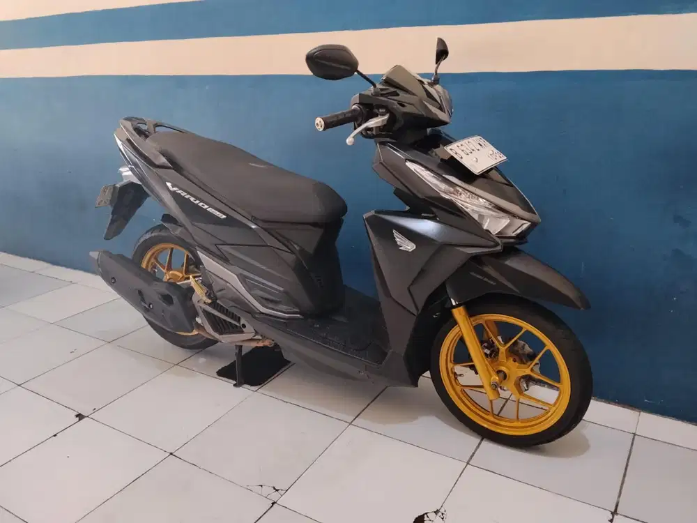 dijual cepat honda vario led old 2017 150cc gress