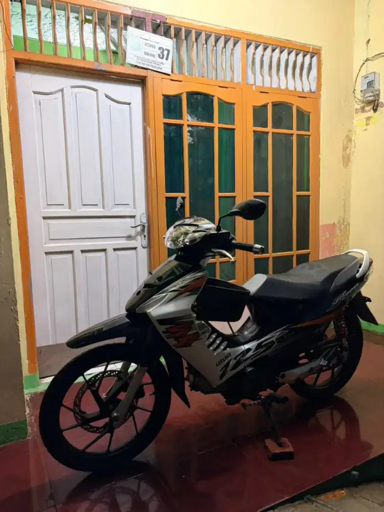 Suzuki Shogun Sp 125 Putih (rare)