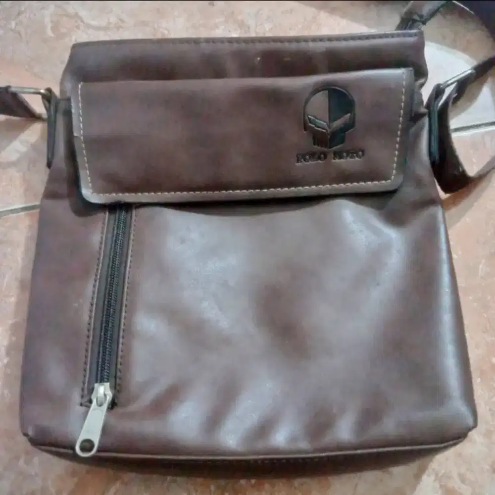 Tas Selempang Pria POLO MOTO Bekas - Bahan Kulit Sintetis