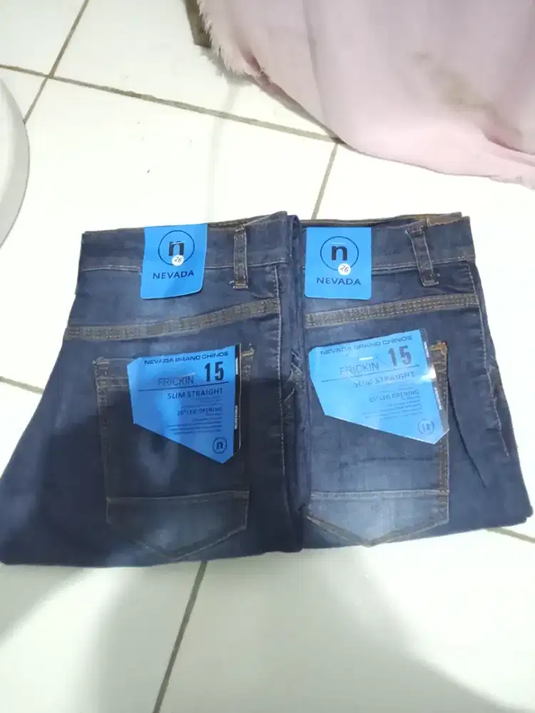 Celana jeans Nevada size 26
