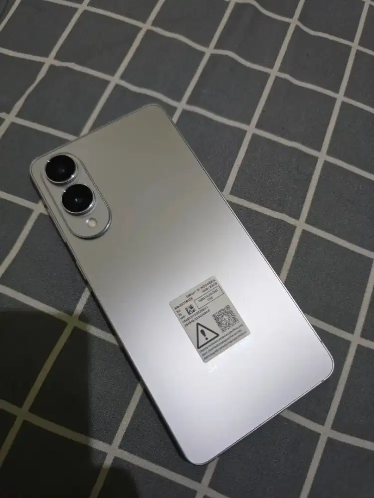 Samsung galaxy S25 edge 12 /256