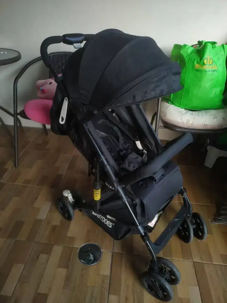 DI JUAL STROLER Baby does +R