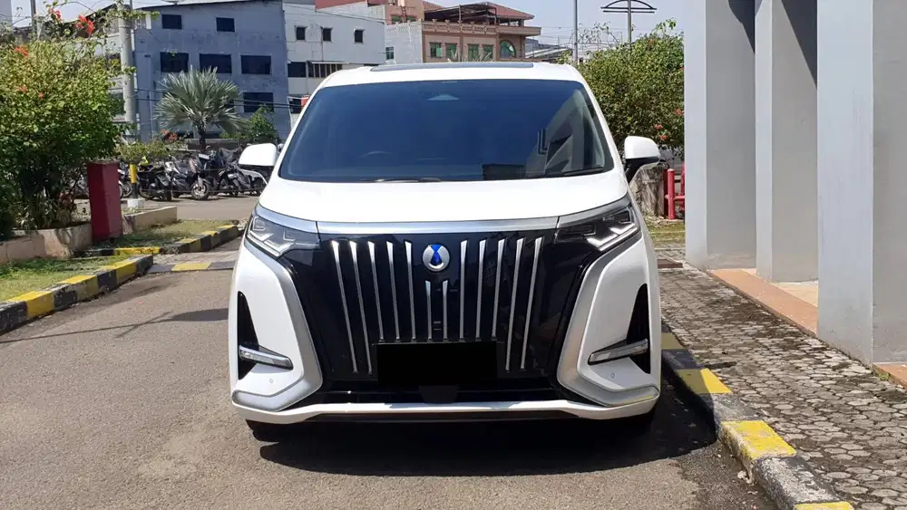 Denza D9 D 9 Elite FWD 4x2 EV AT 2025/2024 KM 9Rb Like New