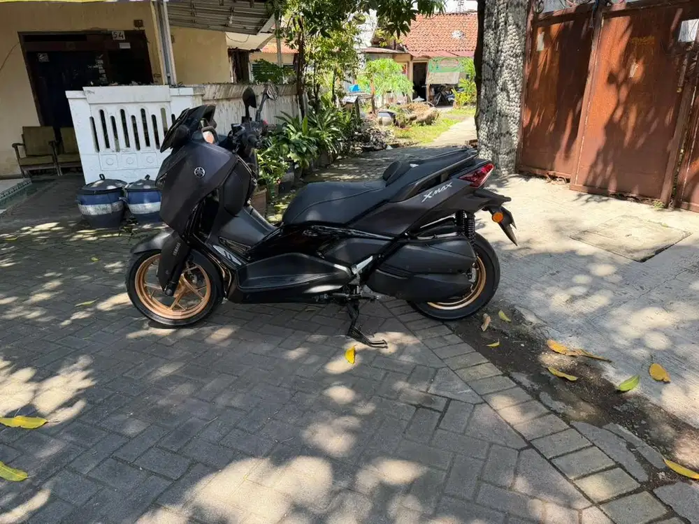 Xmax tech max low km 2024 plat no cantik