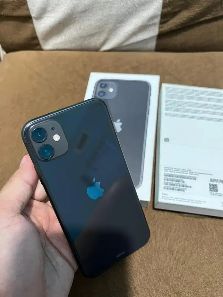 iPhone 11 Hitam 64GB iBox Istimewa
