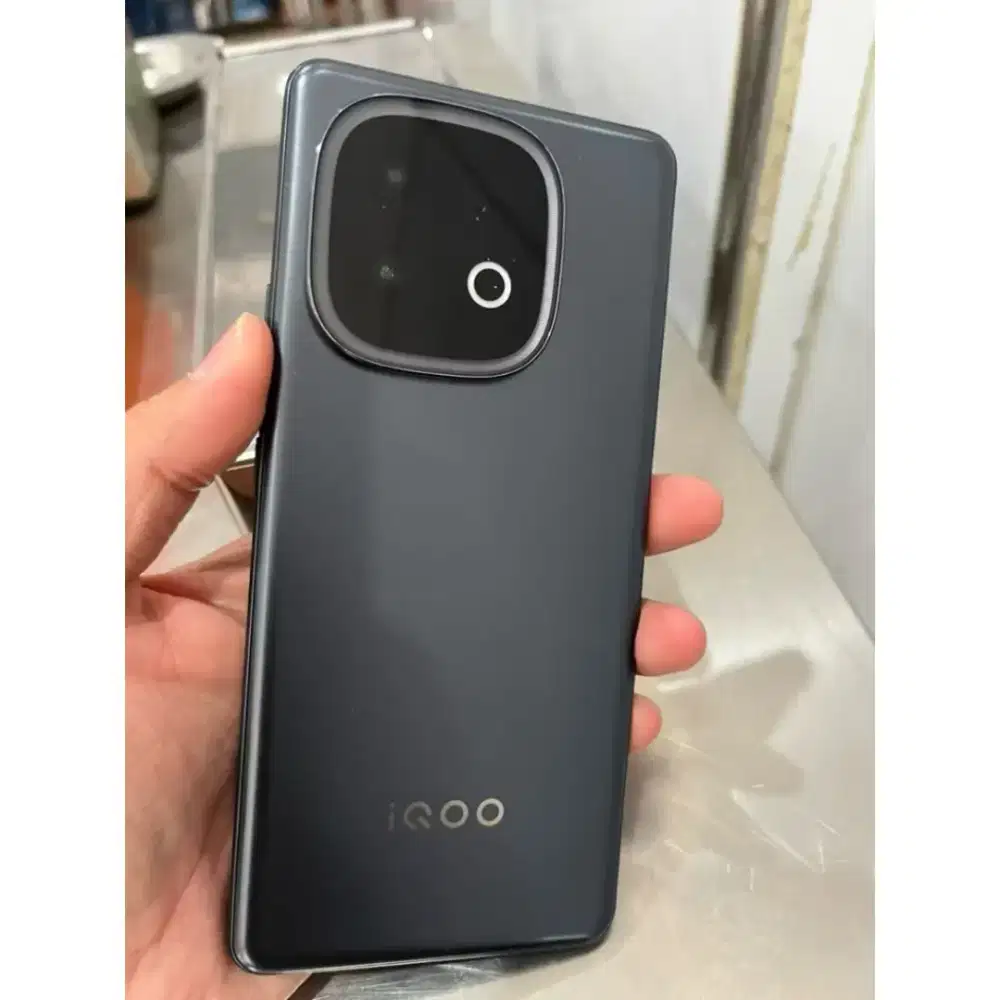 Iqoo Neo 10 5G 12+12 256GB Second Garansi Resmi