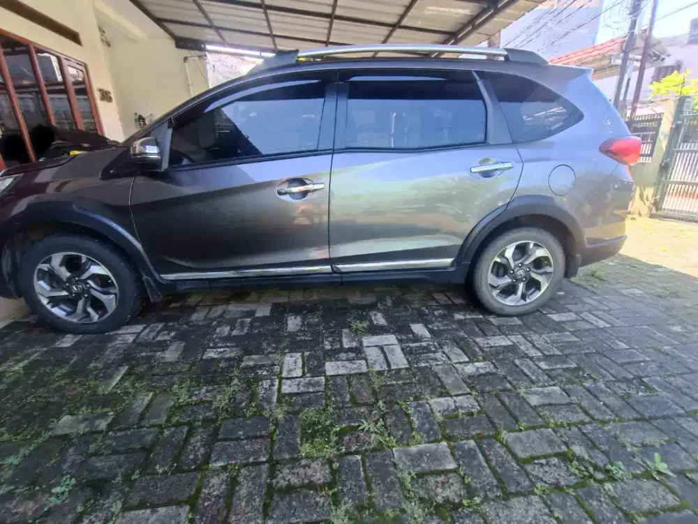 Jual honda brv tipe e tahun 2017
