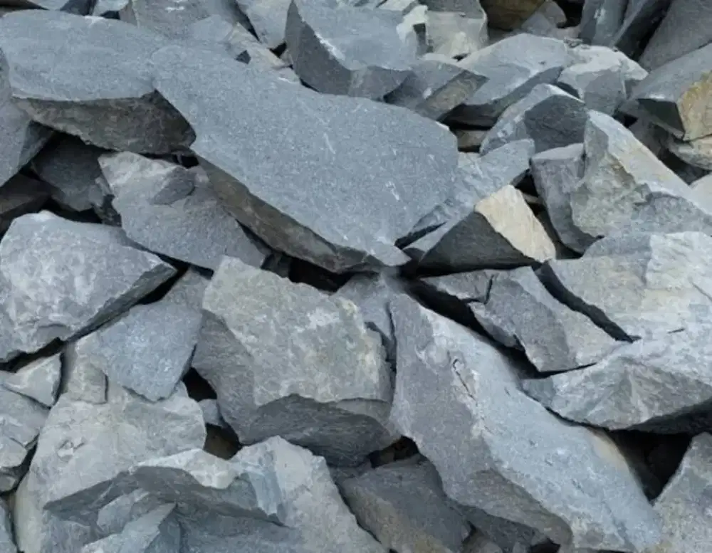 Batu belah super 7 kubik