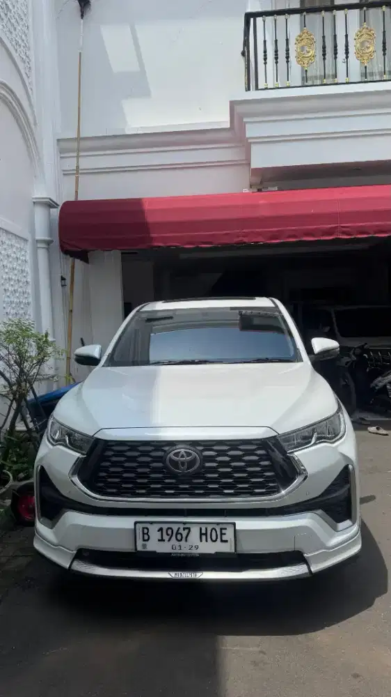 kijang innova zenix v modelista