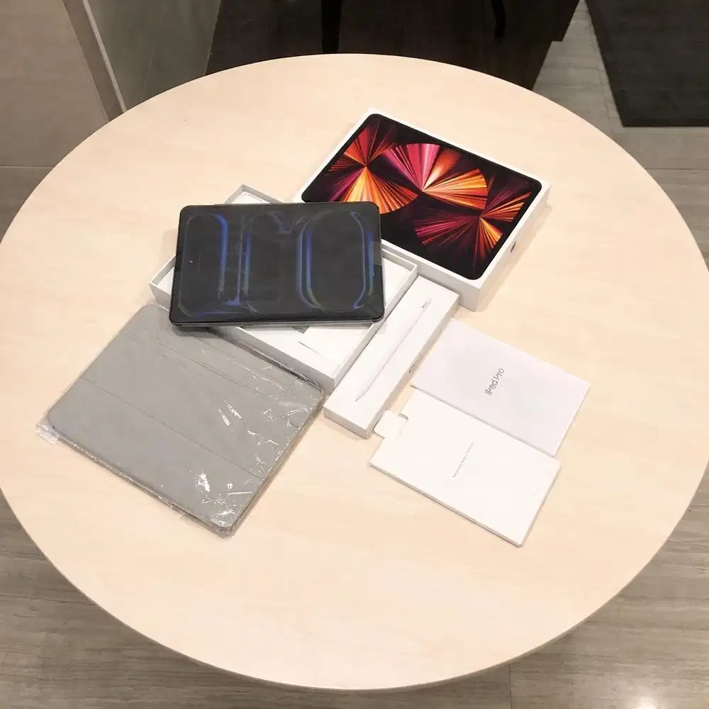 Ipad Pro 11 M1 256GB 120Hz + Apple Pencil Lengkap