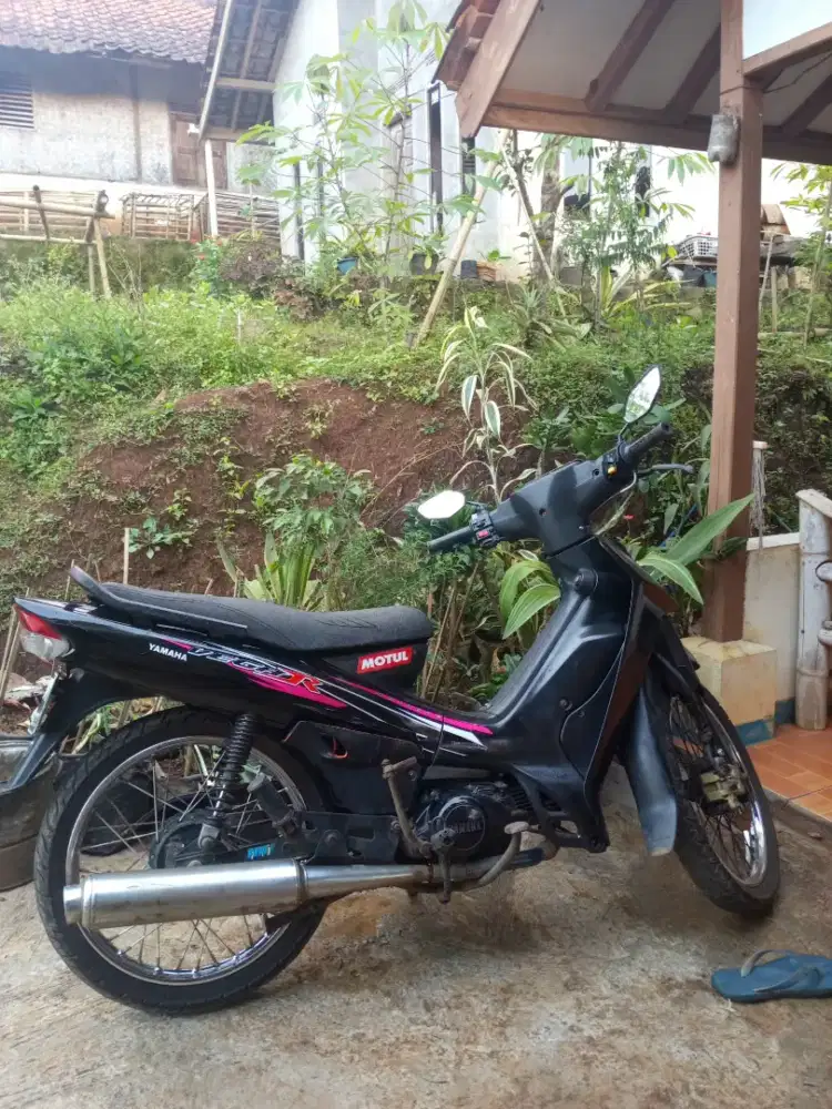 Yamaha Vega r tahun 2005