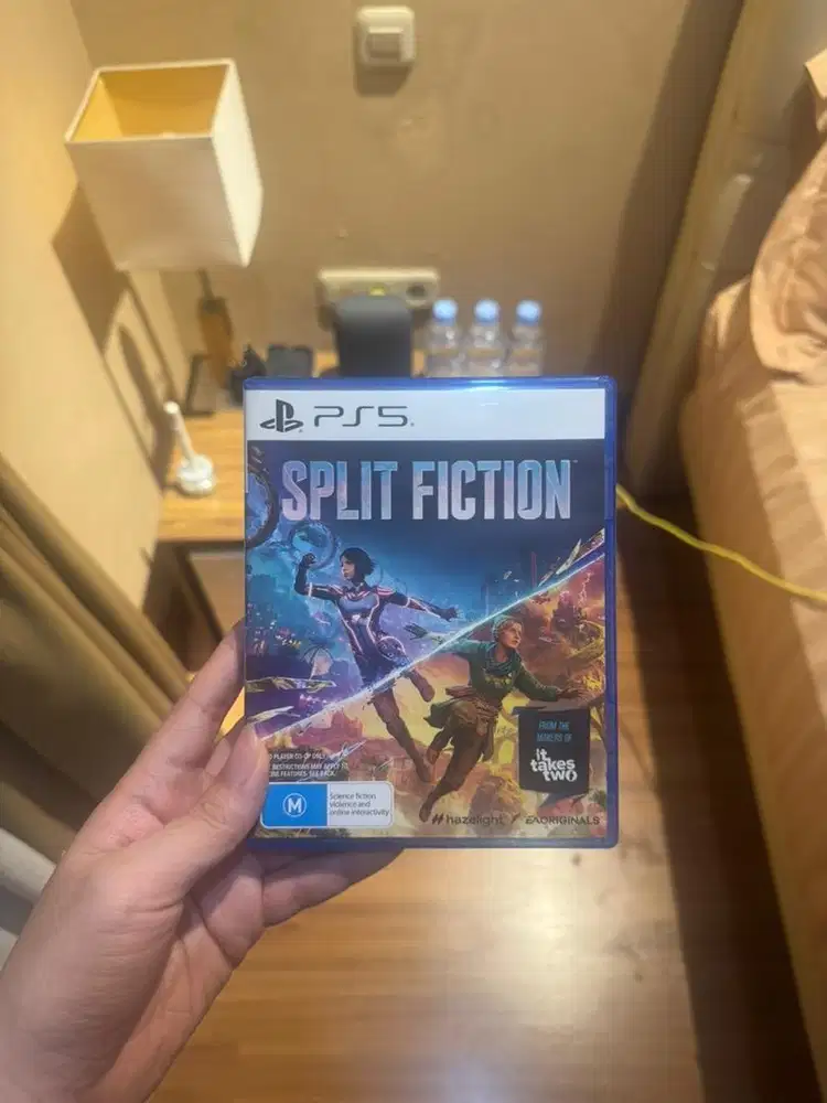 BD Kaset PS5 Split Fiction