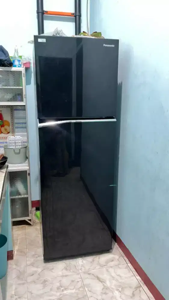 Kulkas panasonic kapasitas 324 liter