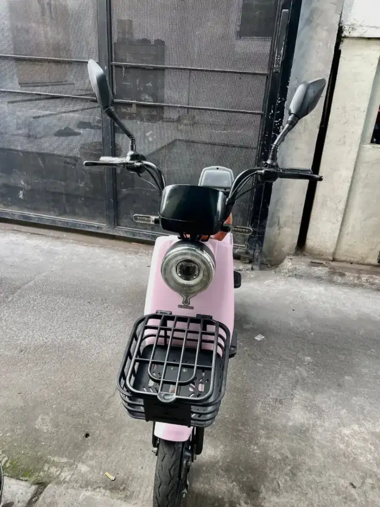 Sepeda listrik untuk keliling komplek