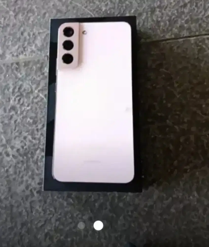 Saya mau jual HP samsung s22 plus 5g