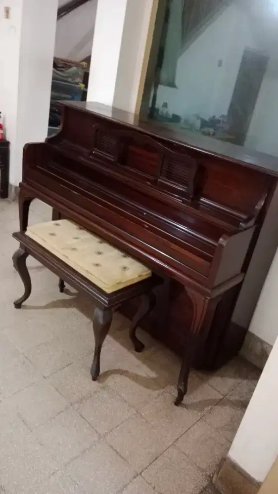 Jual piano bekas merek Fritz Muller th 1974