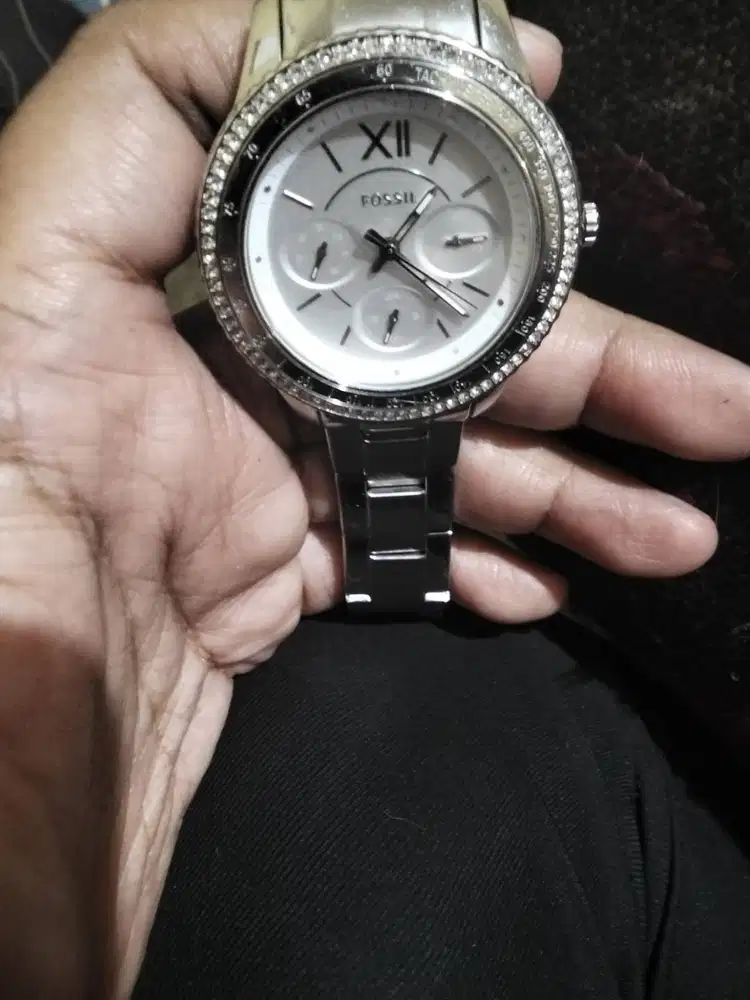 Jam tangan Fosil