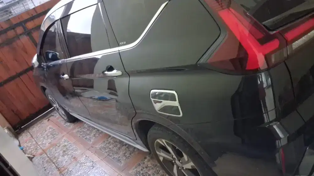 Dijual mobil pakaian pribadi