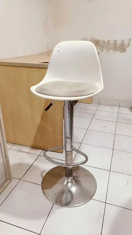 Dijual bekas Kursi mini bar hidrolik