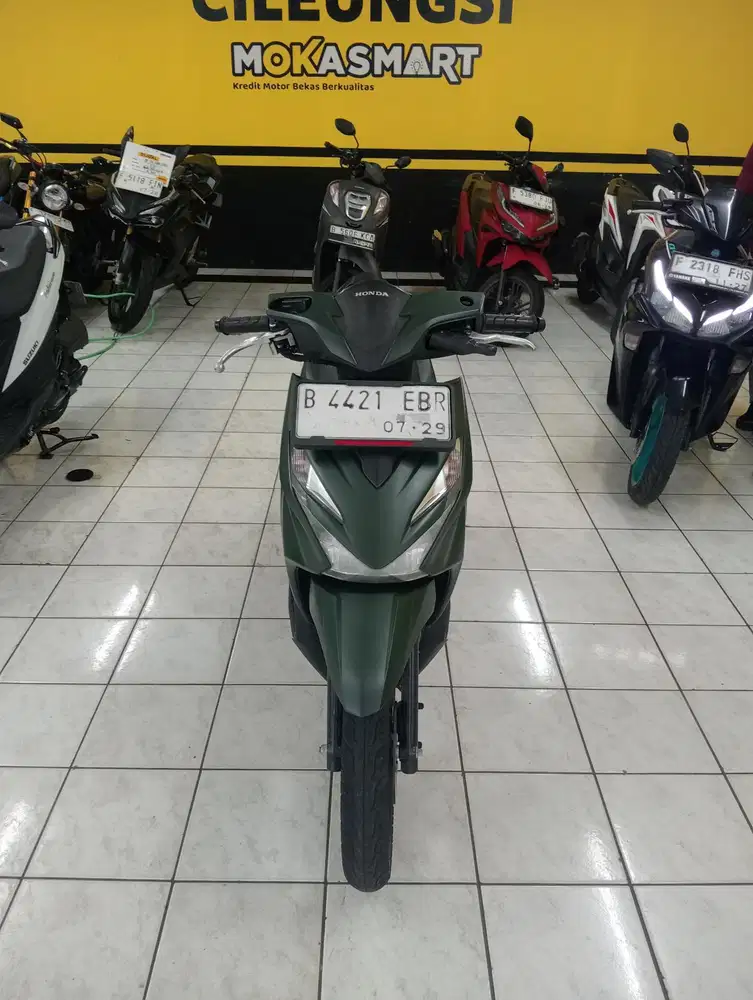 Dijual motor Honda Beat dlx smart key 2024