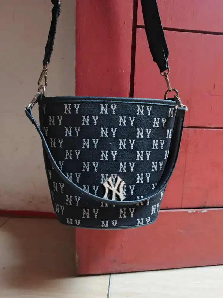 Tas MLB yankees monogram classic