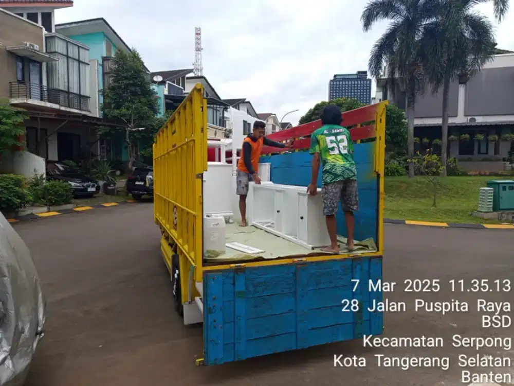 Sewa truk pindahan rumah kantor apartement kos2an gudang dll