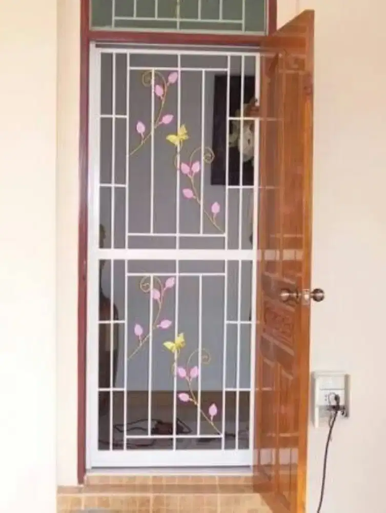 Lengkapi Keamanan Rumah dengan Pintu Safety