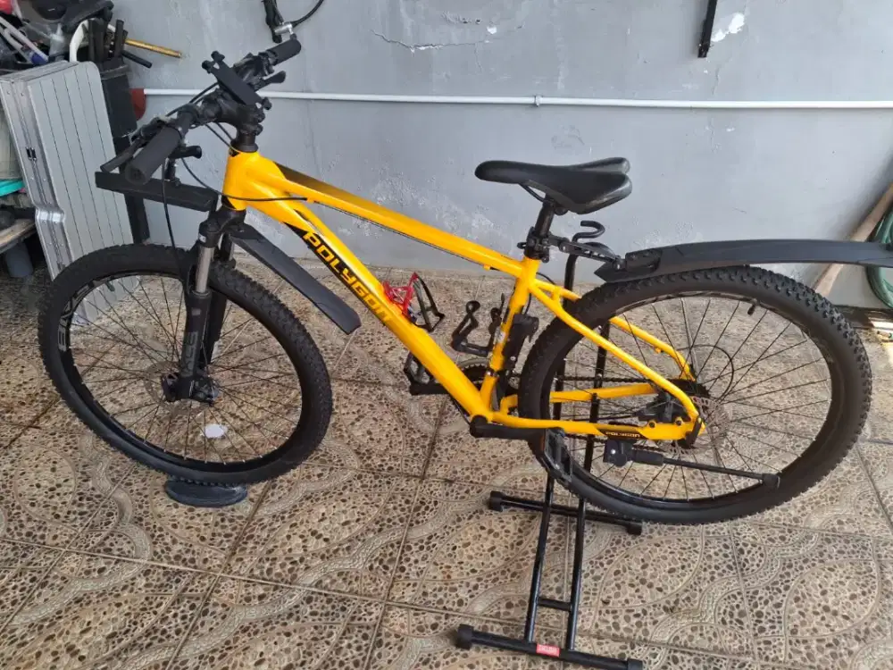 Sepeda MTB Polygon Cascade 2