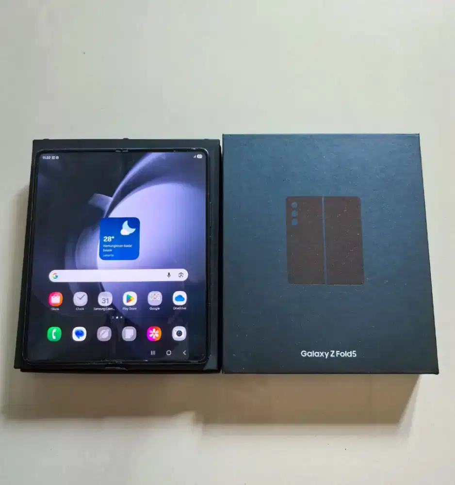 TT/Mahar Samsung Galaxy Fold 5 5G Resmi sein Indonesia Fullset