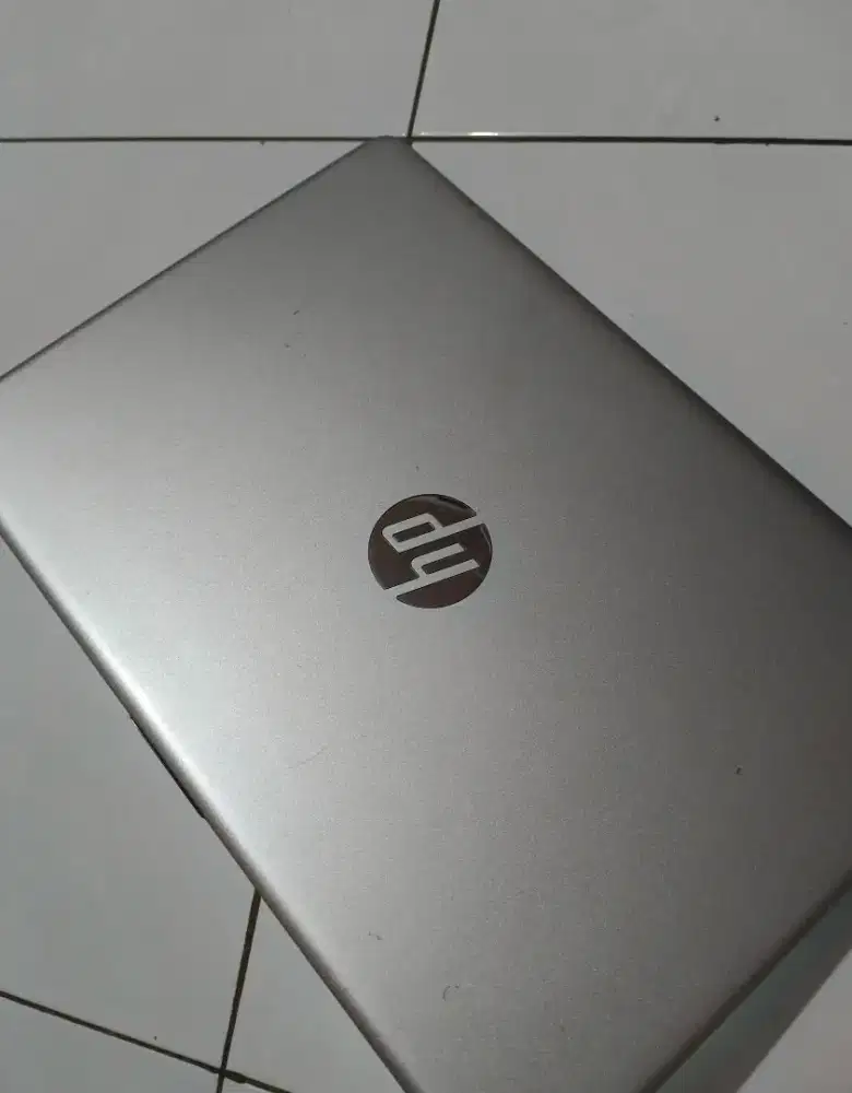 Laptop HP 14 SSD 4GB AMD A4 Cepat Windows 10 Siap Pakai