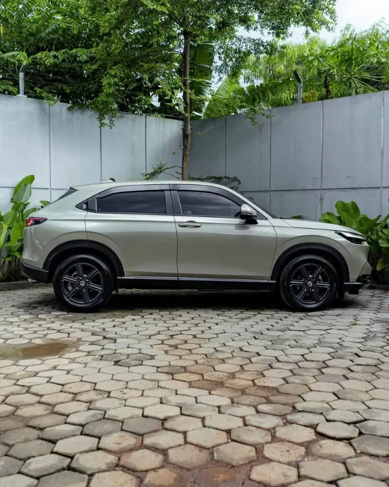 HRV E 2024 Matic km 50rb