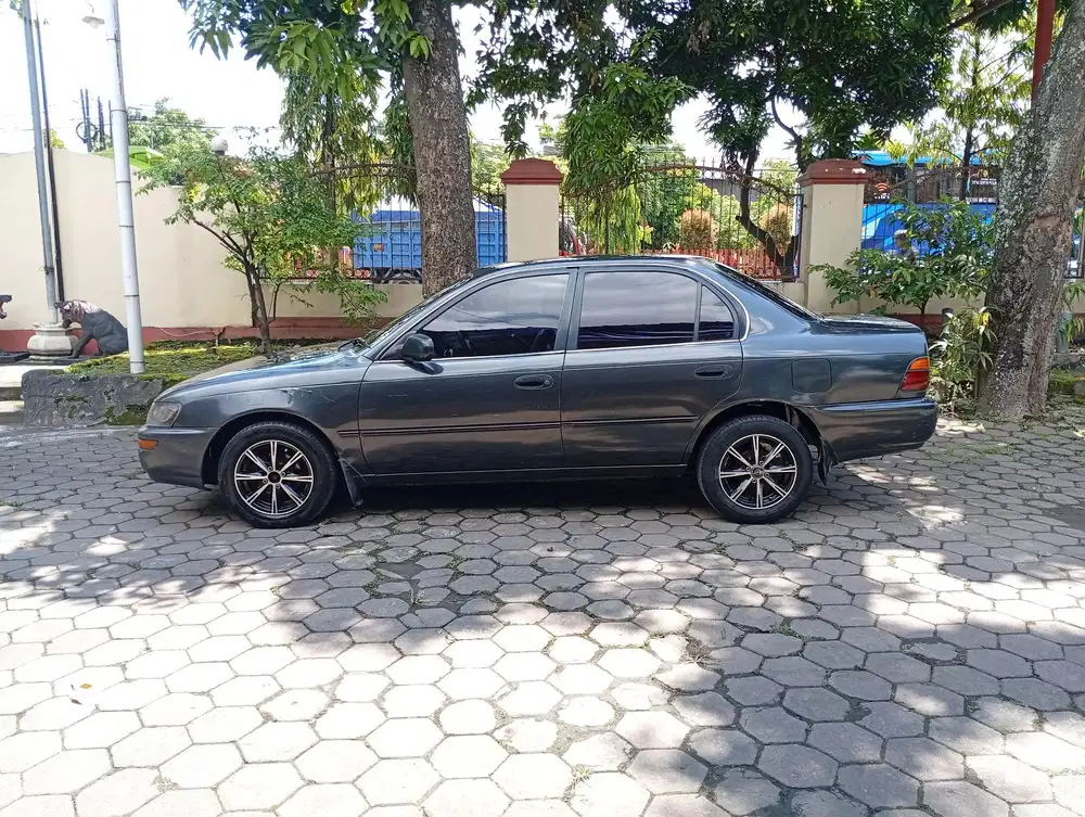 Toyota Corolla 1993 Bensin