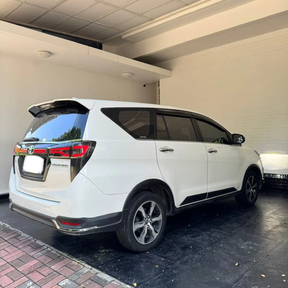 Toyota Kijang Innova Venturer 2021 Diesel