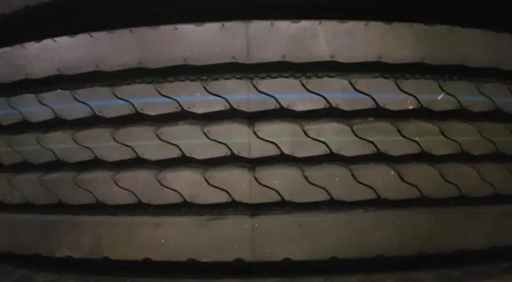 Sales Ban Truk Bias & Radial